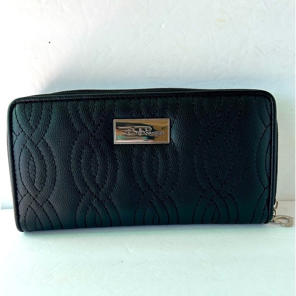 NWOT Bella Russo Faux Leather Large Black Zippered Wallet - Picture 1 of 5
